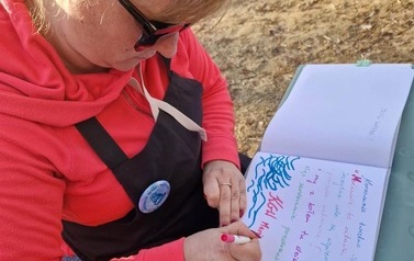 ad129744-2276-42b6-b1de-700c28b1ee1f